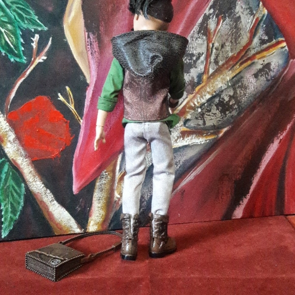 Ever After High Hunter Huntsman Doll - Picture 9 of 16